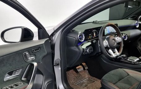 Mercedes-Benz A-Класс AMG, 2021 год, 4 050 000 рублей, 12 фотография