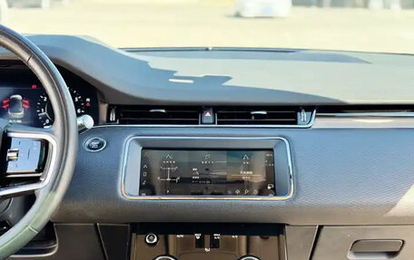 Land Rover Range Rover Evoque II, 2022 год, 3 374 000 рублей, 6 фотография