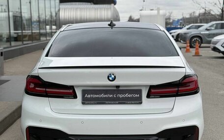 BMW 5 серия, 2019 год, 3 800 000 рублей, 10 фотография
