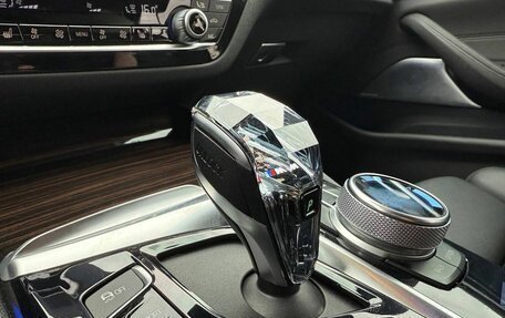 BMW 5 серия, 2019 год, 3 800 000 рублей, 20 фотография