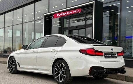 BMW 5 серия, 2019 год, 3 800 000 рублей, 9 фотография