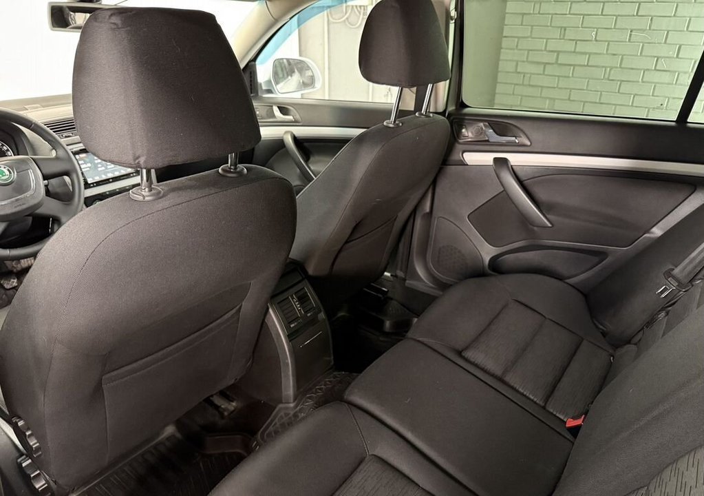 Skoda Octavia, 2011 год, 790 000 рублей, 11 фотография