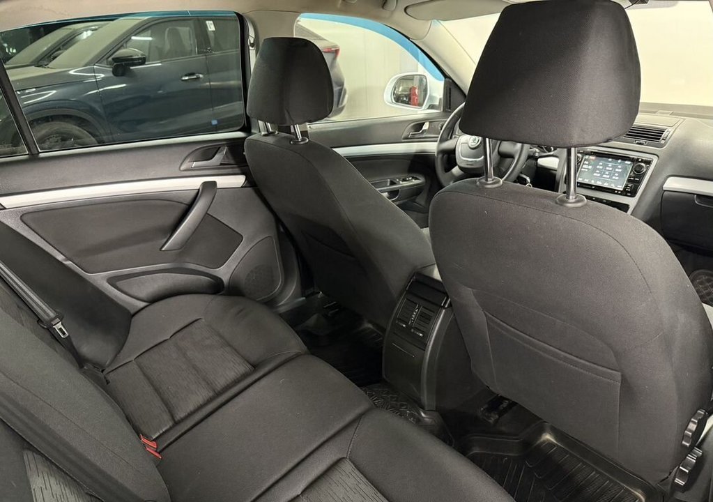 Skoda Octavia, 2011 год, 790 000 рублей, 14 фотография
