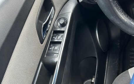 Chevrolet Cruze II, 2011 год, 670 000 рублей, 10 фотография