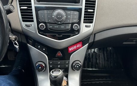 Chevrolet Cruze II, 2011 год, 670 000 рублей, 8 фотография