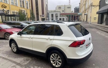 Volkswagen Tiguan II, 2019 год, 2 150 000 рублей, 2 фотография