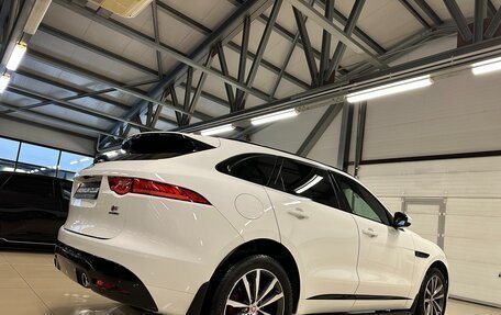 Jaguar F-Pace, 2017 год, 3 599 000 рублей, 16 фотография