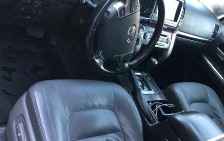 Toyota Land Cruiser 200, 2011 год, 15 фотография