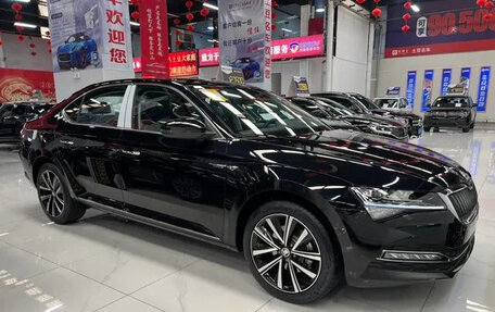 Skoda Superb III рестайлинг, 2024 год, 3 200 000 рублей, 3 фотография