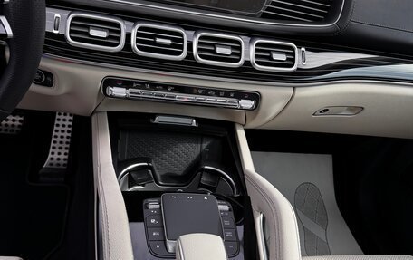 Mercedes-Benz GLS, 2024 год, 18 950 000 рублей, 18 фотография