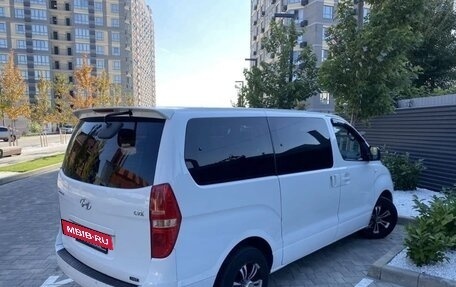 Hyundai Grand Starex Grand Starex I рестайлинг 2, 2010 год, 1 390 000 рублей, 3 фотография