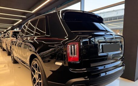 Rolls-Royce Cullinan, 2021 год, 55 000 000 рублей, 3 фотография