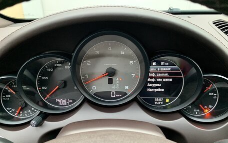 Porsche Cayenne III, 2012 год, 2 490 000 рублей, 12 фотография