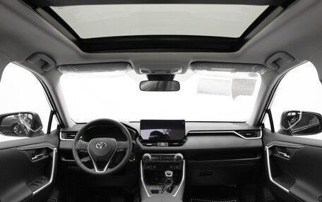 Toyota RAV4, 2024 год, 4 590 000 рублей, 4 фотография