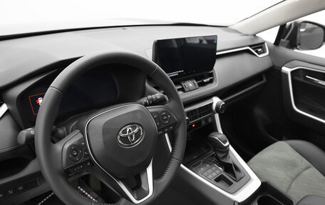 Toyota RAV4, 2024 год, 4 600 000 рублей, 7 фотография