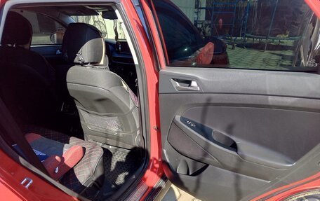 Hyundai Tucson III, 2018 год, 2 550 000 рублей, 15 фотография