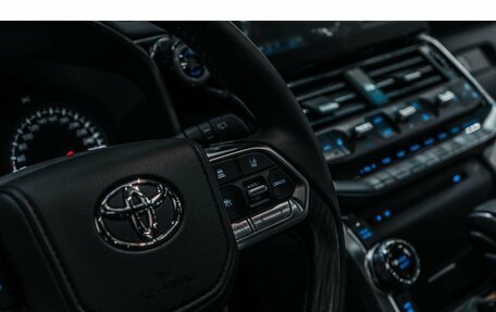 Toyota Land Cruiser, 2024 год, 14 755 000 рублей, 24 фотография