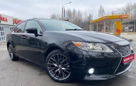 Lexus ES VII, 2013 год, 1 690 000 рублей, 1 фотография