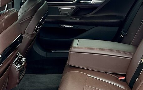 BMW 7 серия, 2015 год, 3 250 000 рублей, 11 фотография
