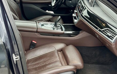 BMW 7 серия, 2015 год, 3 250 000 рублей, 20 фотография