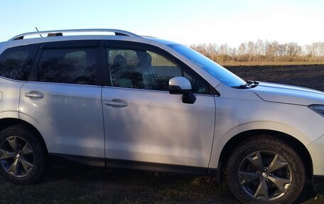 Subaru Forester, 2014 год, 1 750 000 рублей, 4 фотография
