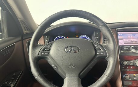 Infiniti QX50 I рестайлинг, 2017 год, 2 650 000 рублей, 13 фотография