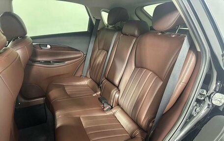 Infiniti QX50 I рестайлинг, 2017 год, 2 650 000 рублей, 16 фотография
