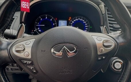 Infiniti QX70, 2014 год, 2 350 000 рублей, 8 фотография