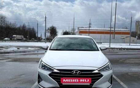 Hyundai Elantra VI рестайлинг, 2019 год, 1 790 000 рублей, 2 фотография