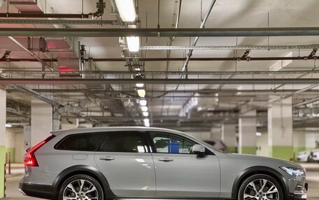 Volvo V90 Cross Country I рестайлинг, 2023 год, 9 275 000 рублей, 5 фотография