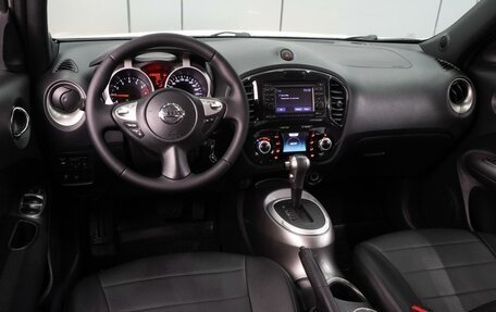Nissan Juke II, 2012 год, 899 000 рублей, 6 фотография
