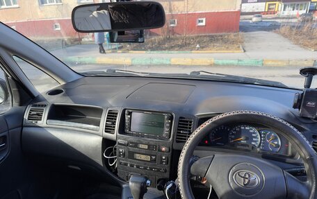Toyota Corolla Spacio II, 2003 год, 680 000 рублей, 1 фотография