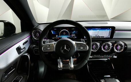 Mercedes-Benz A-Класс AMG, 2019 год, 3 979 700 рублей, 14 фотография