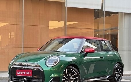 MINI Hatch, 2024 год, 3 817 000 рублей, 1 фотография