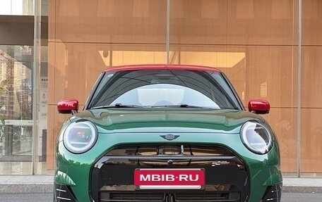 MINI Hatch, 2024 год, 3 817 000 рублей, 2 фотография