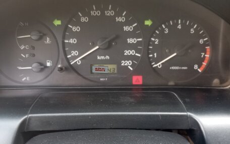 Mazda 323, 1998 год, 250 000 рублей, 4 фотография