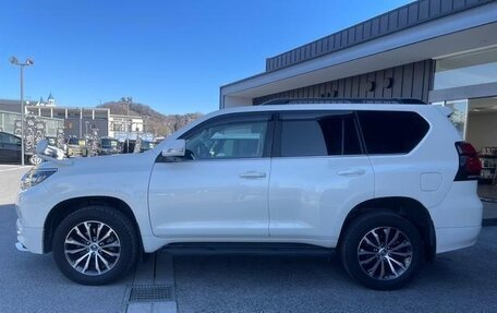 Toyota Land Cruiser Prado 150 рестайлинг 2, 2021 год, 3 650 000 рублей, 9 фотография