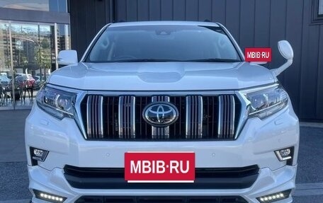 Toyota Land Cruiser Prado 150 рестайлинг 2, 2021 год, 3 650 000 рублей, 3 фотография