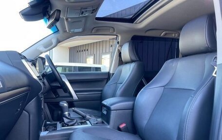 Toyota Land Cruiser Prado 150 рестайлинг 2, 2021 год, 3 650 000 рублей, 19 фотография