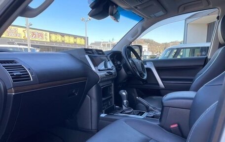 Toyota Land Cruiser Prado 150 рестайлинг 2, 2021 год, 3 650 000 рублей, 17 фотография
