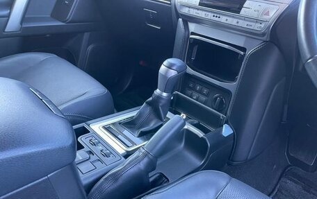 Toyota Land Cruiser Prado 150 рестайлинг 2, 2021 год, 3 650 000 рублей, 12 фотография