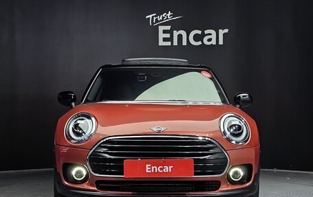 MINI Clubman, 2021 год, 1 830 000 рублей, 3 фотография