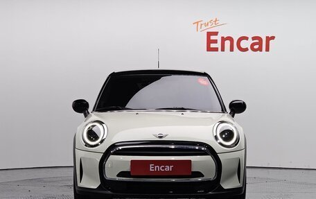MINI Hatch, 2022 год, 2 240 000 рублей, 3 фотография