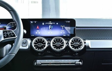 Mercedes-Benz GLB, 2024 год, 3 600 000 рублей, 11 фотография