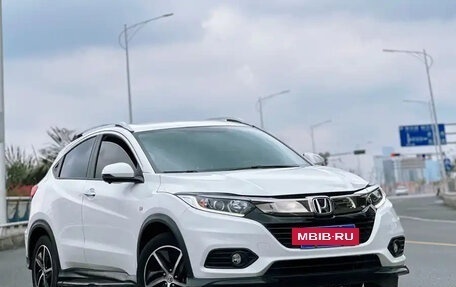 Honda Vezel, 2021 год, 1 315 000 рублей, 3 фотография