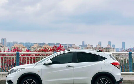 Honda Vezel, 2021 год, 1 315 000 рублей, 4 фотография