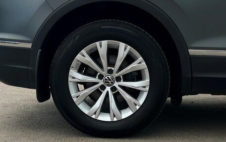 Volkswagen Tiguan II, 2021 год, 3 595 800 рублей, 23 фотография