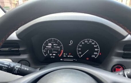 Honda Vezel, 2022 год, 1 390 000 рублей, 8 фотография