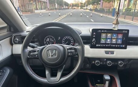 Honda Vezel, 2022 год, 1 390 000 рублей, 5 фотография