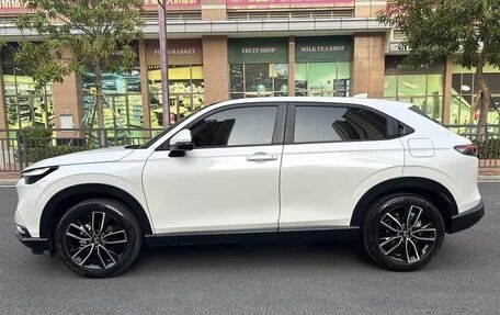 Honda Vezel, 2022 год, 1 390 000 рублей, 9 фотография
